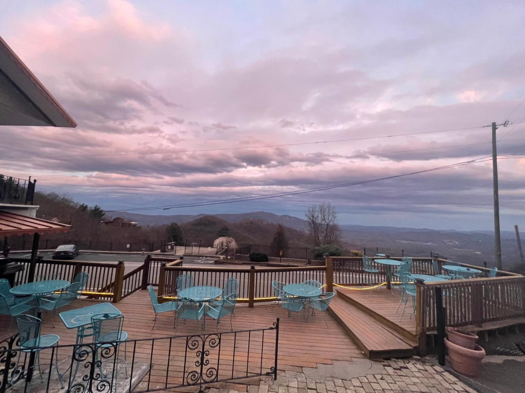 Skyline Village Inn Spruce Pine 外观 照片
