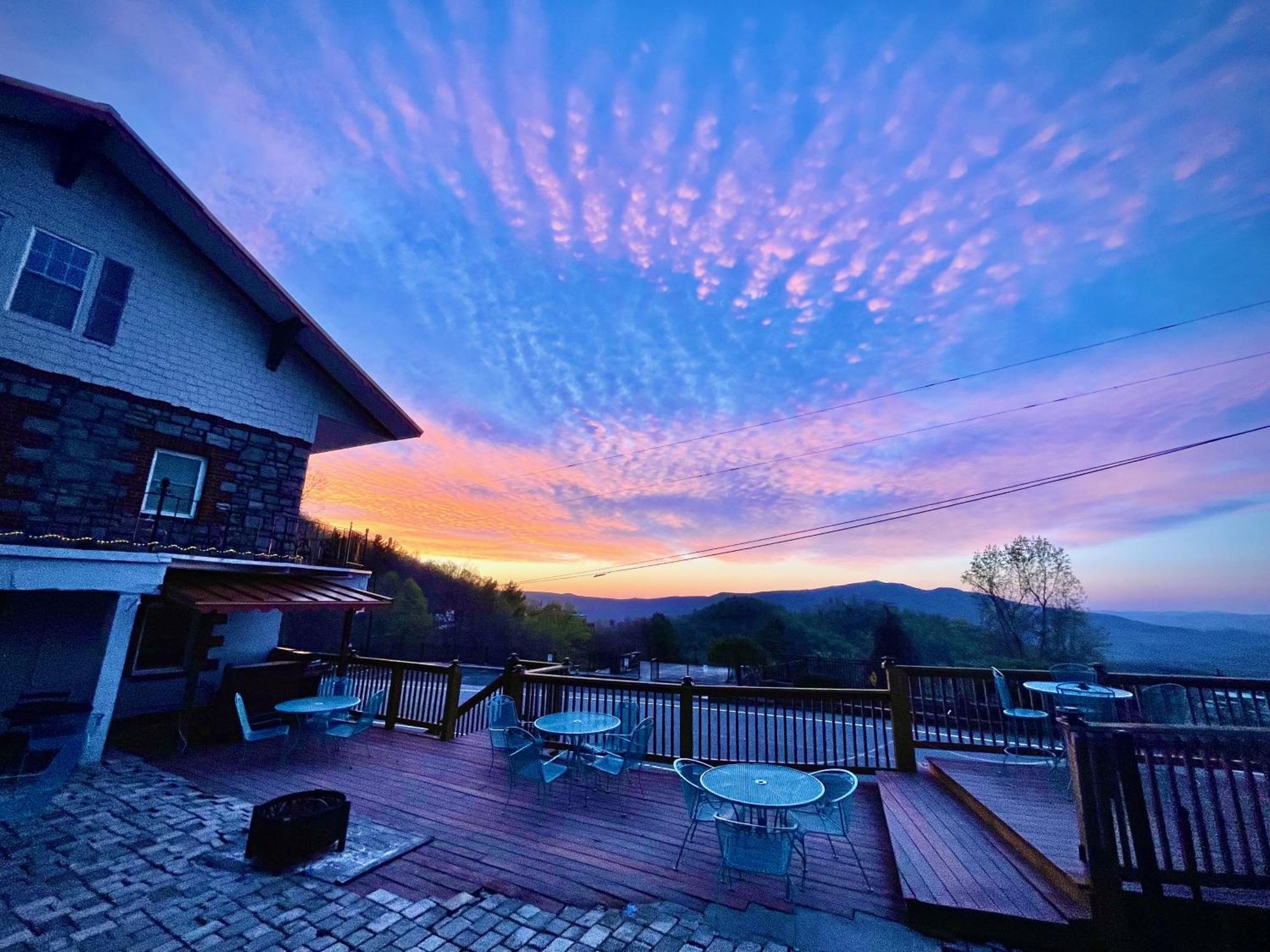 Skyline Village Inn Spruce Pine 外观 照片