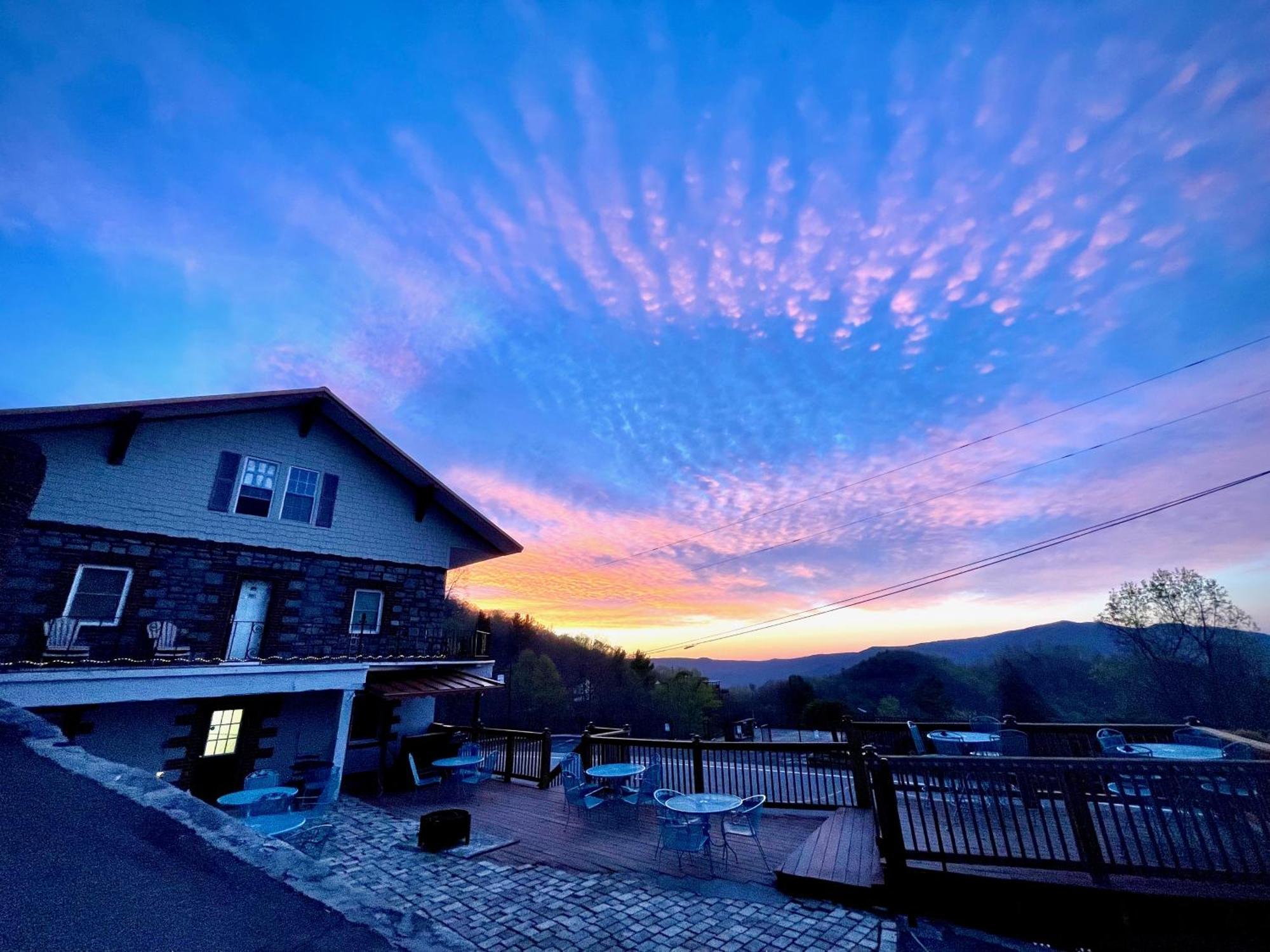 Skyline Village Inn Spruce Pine 外观 照片
