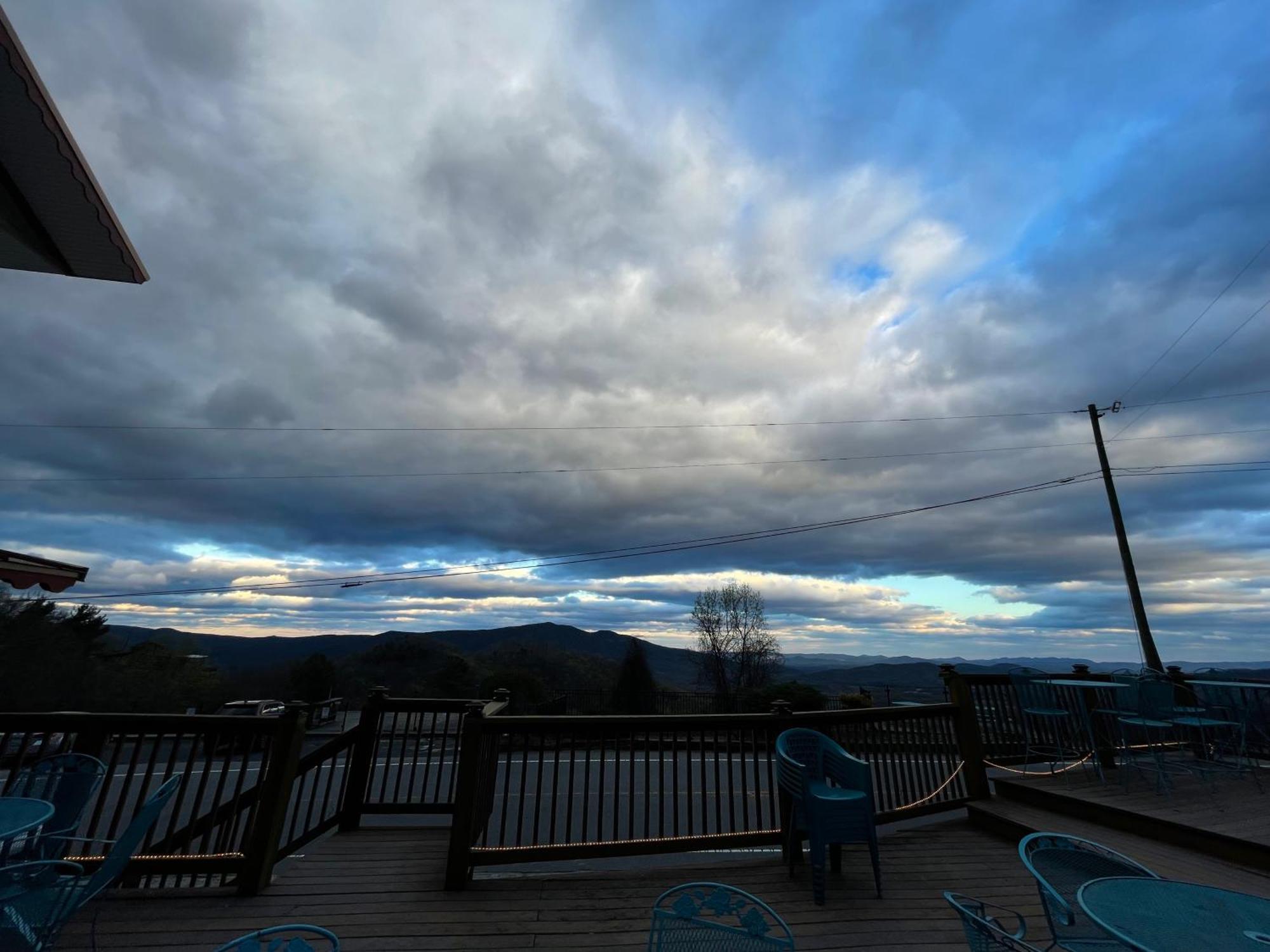 Skyline Village Inn Spruce Pine 外观 照片