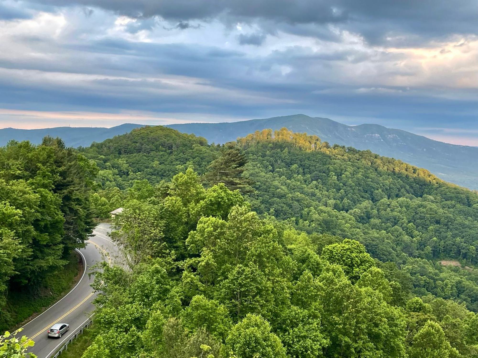 Skyline Village Inn Spruce Pine 外观 照片