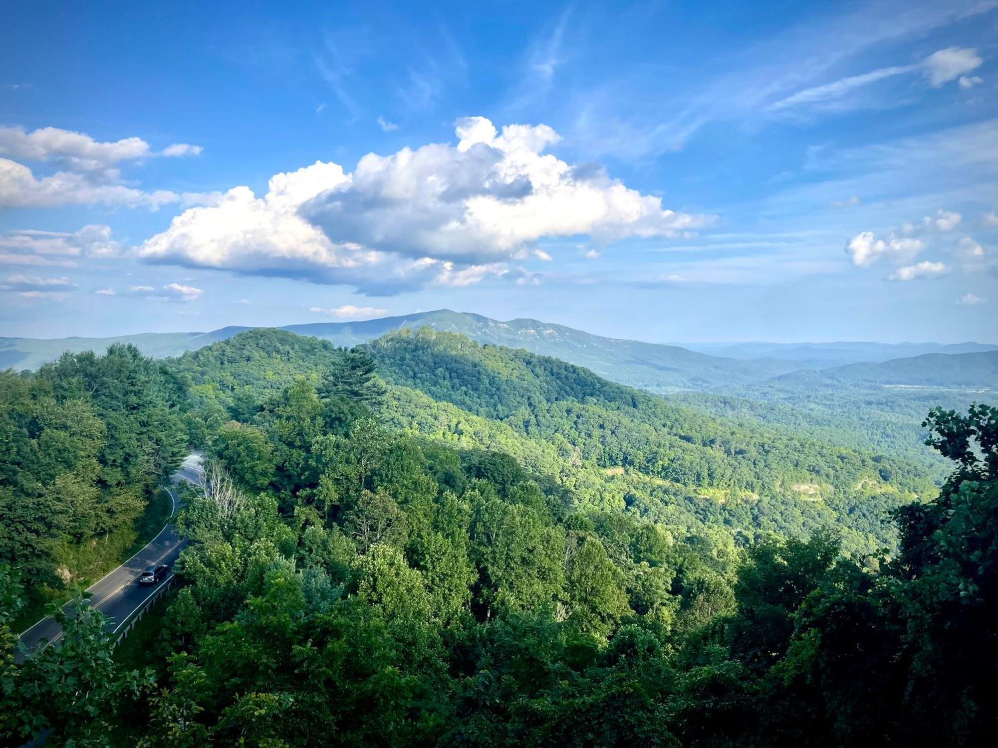 Skyline Village Inn Spruce Pine 外观 照片