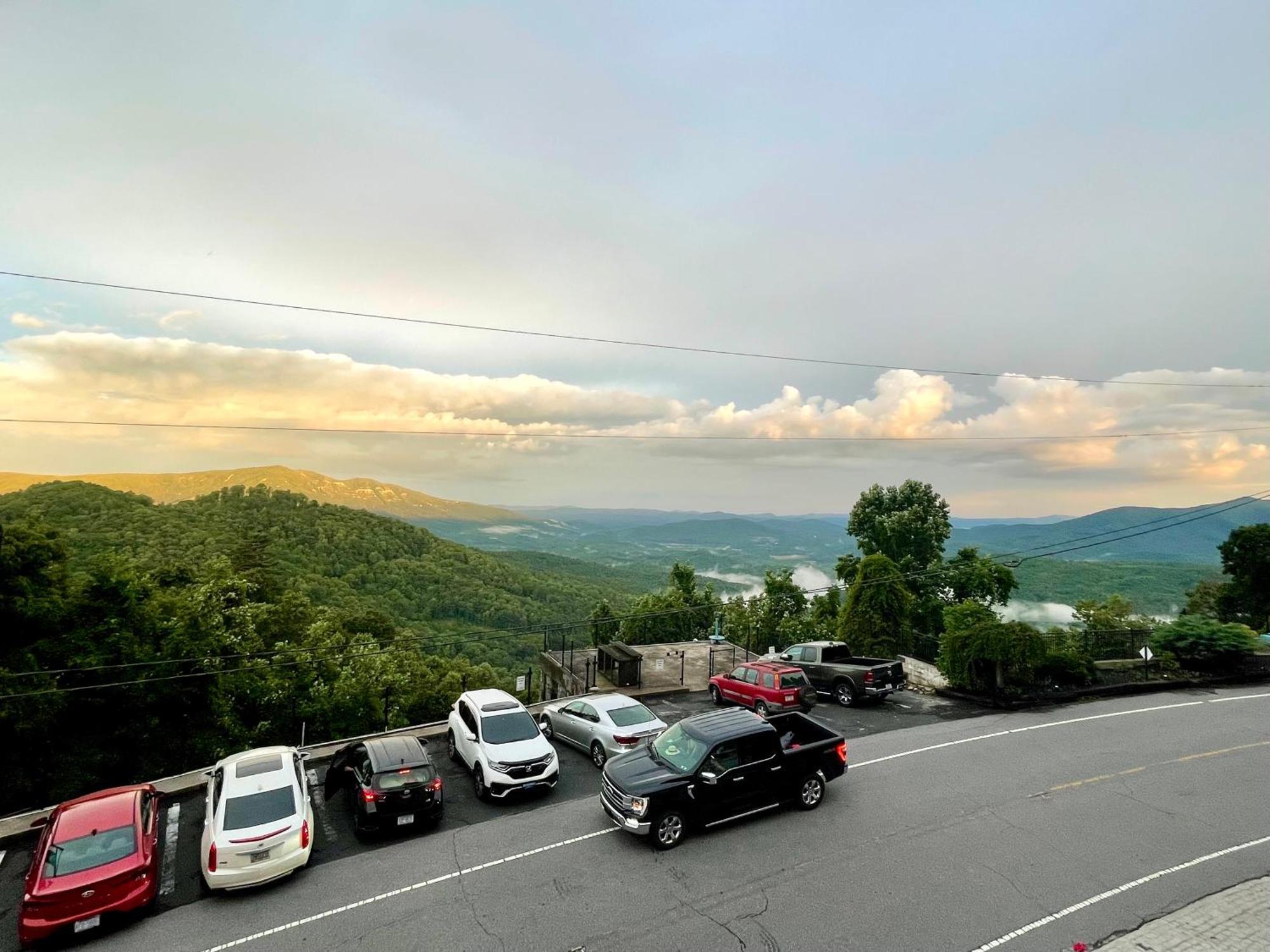 Skyline Village Inn Spruce Pine 外观 照片