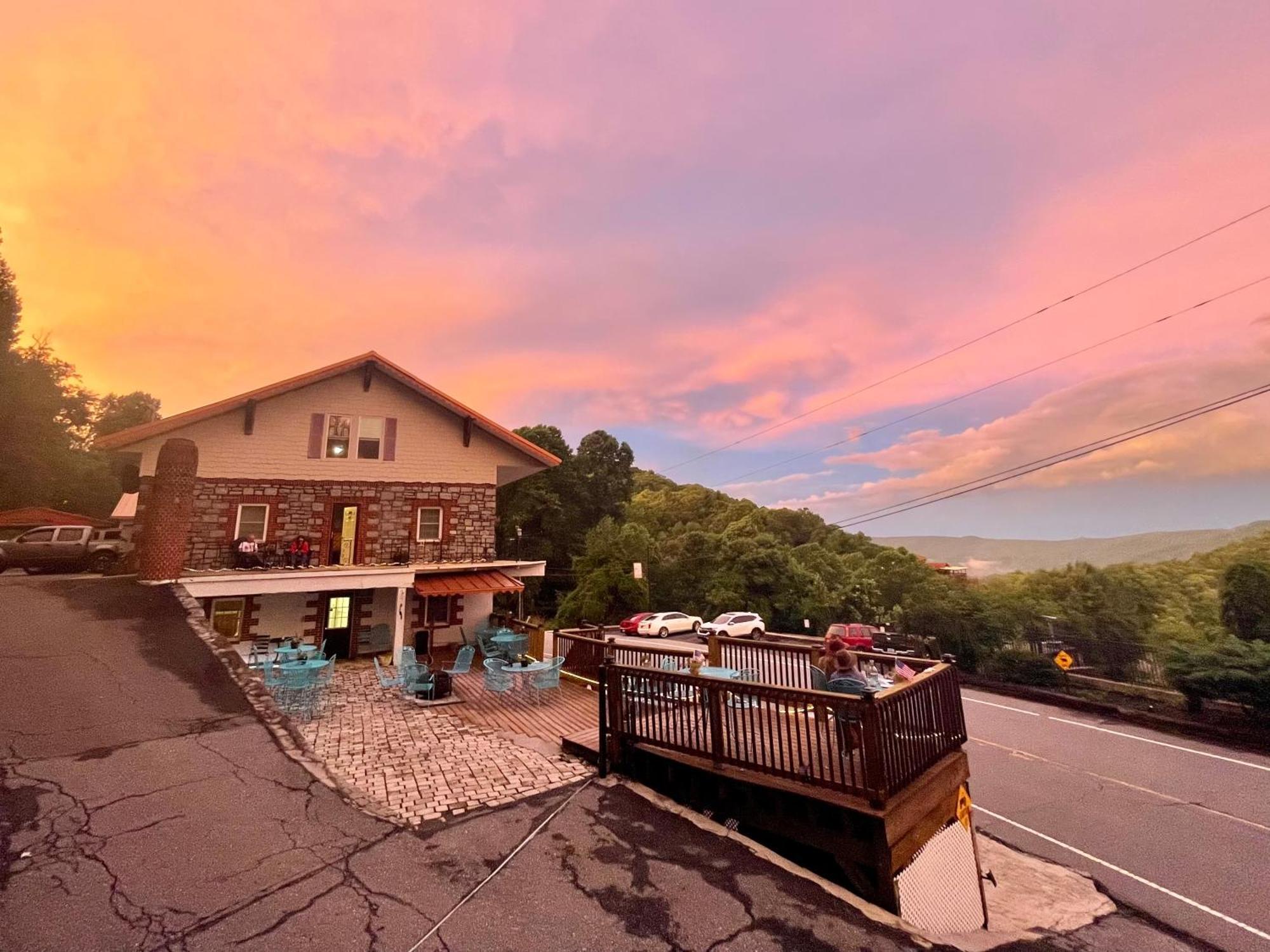 Skyline Village Inn Spruce Pine 外观 照片