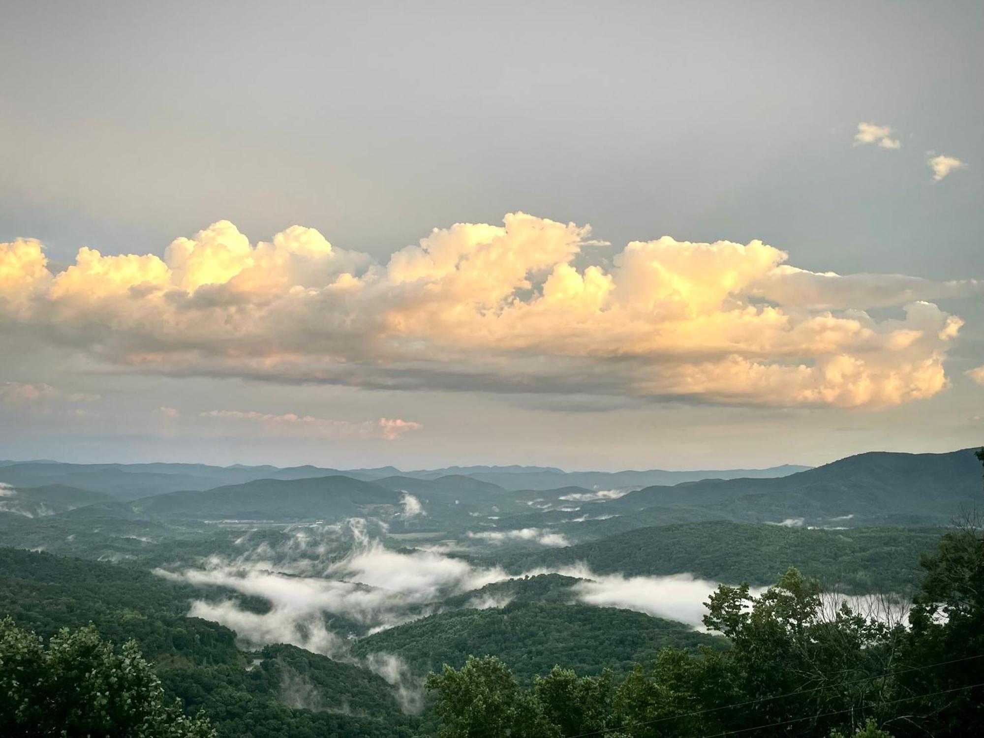 Skyline Village Inn Spruce Pine 外观 照片